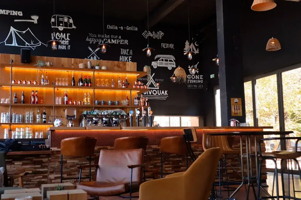 Le Bivouak Moulins restaurant in Moulins