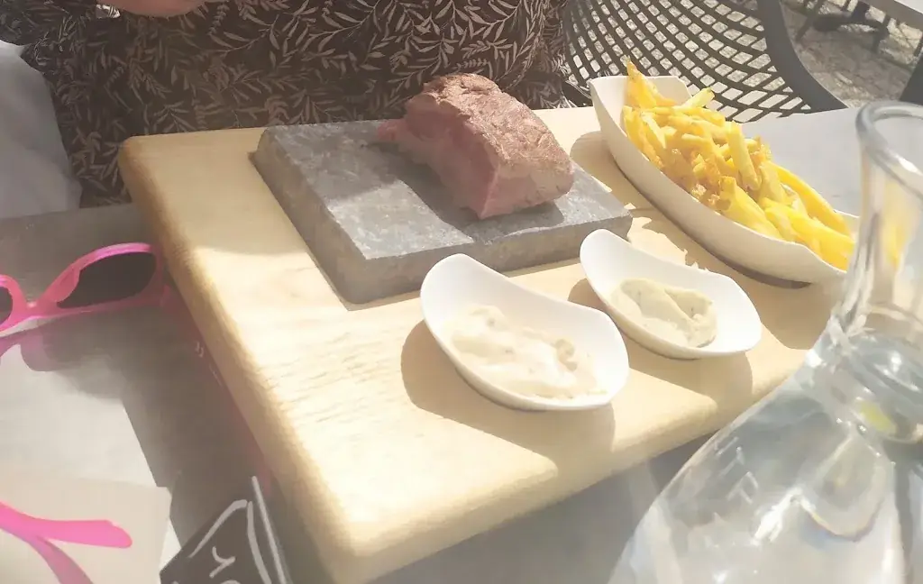 Menu_Le White Restaurant Bar Lounge_Chalèze_image_7