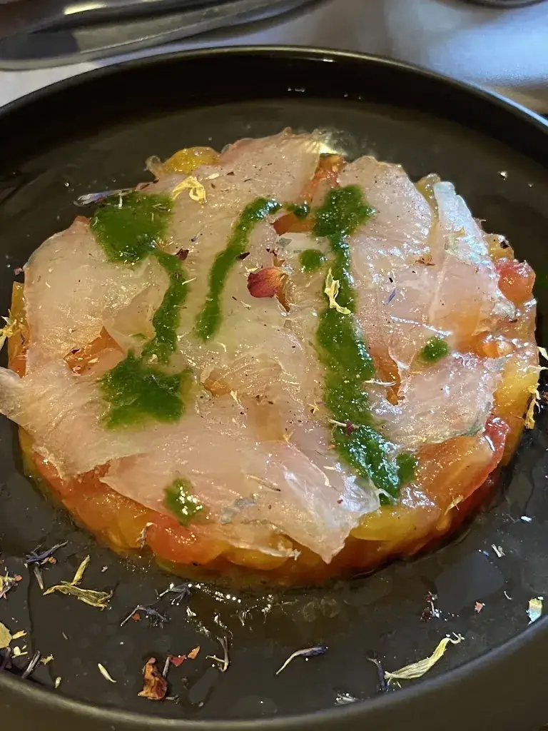 Lizhi Xie_Le Meuzinc_Nuits-Saint-Georges_review