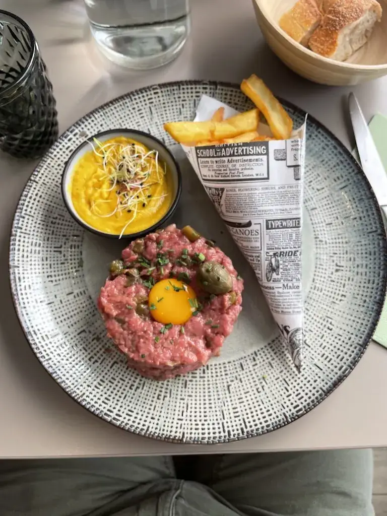 Luke Heberer_Le Grill de Nuit_Nuits-Saint-Georges_review