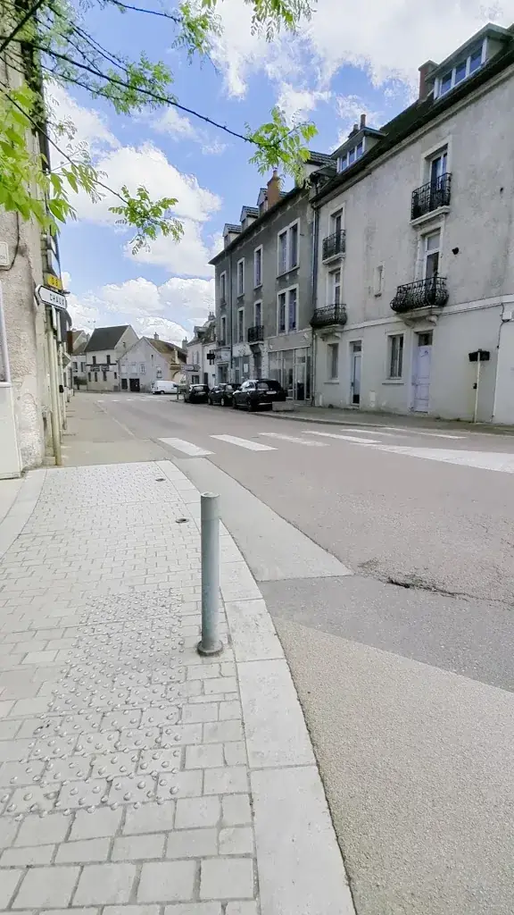 Dennis Gane_Hôtel-Bar de l'Étoile_Nuits-Saint-Georges_review