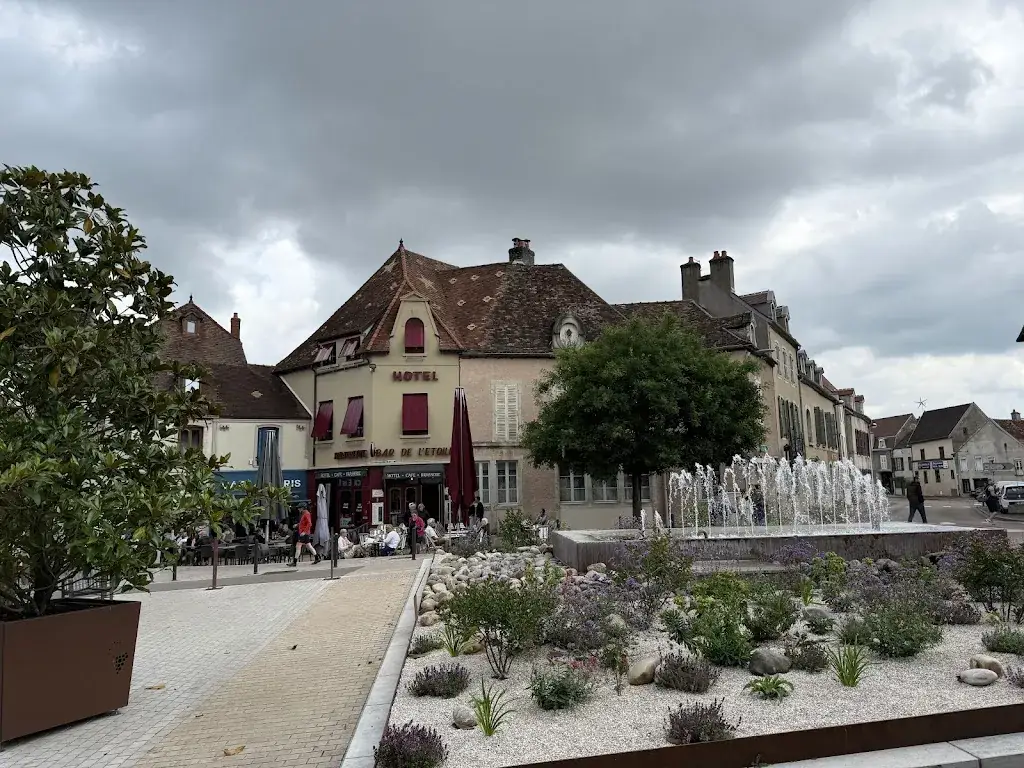 Café de Paris_Nuits-Saint-Georges_slider_image_3