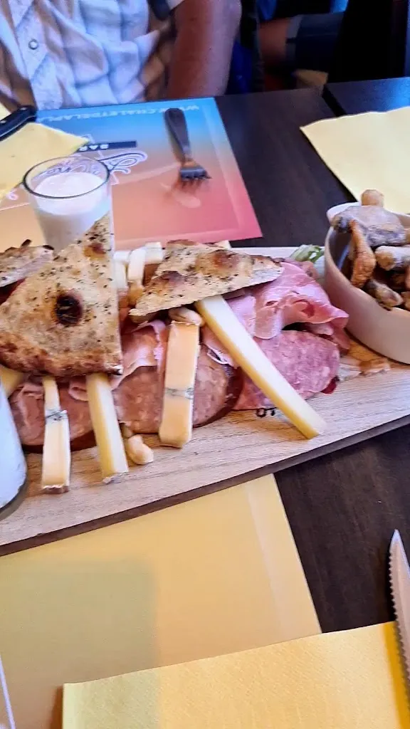 LE CHALET DE LA PLAGE_Port-sur-Saône_slider_image_2