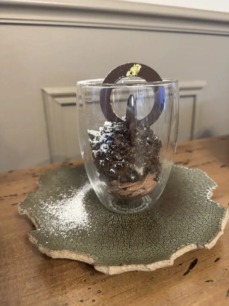 the_freedom_traveler Helena_Restaurant La Table - Maison Lobies_Chevannes_review