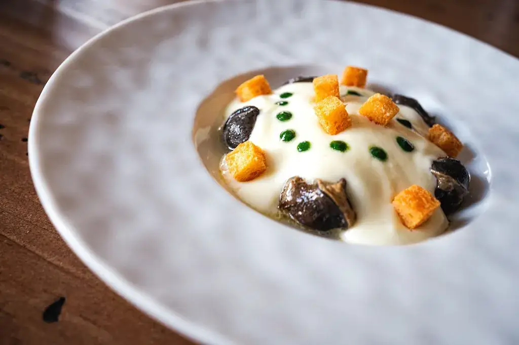 Restaurant La Table - Maison Lobies_Chevannes_slider_image_2