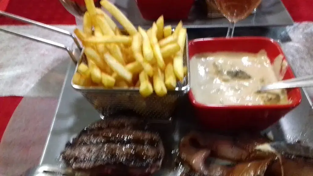 Menu_Pizzeria Grill Le Fourneau_Pont-de-Roide-Vermondans_image_6