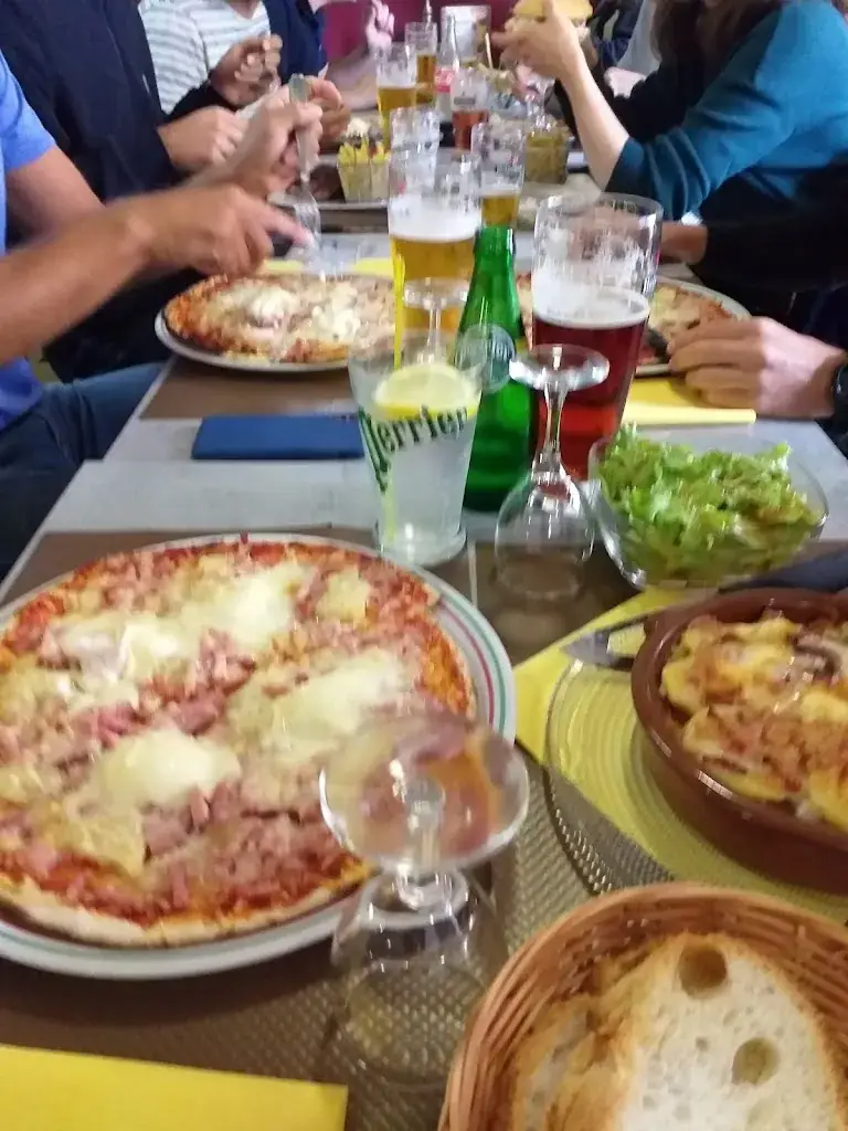 Pizzeria Grill Le Fourneau_Pont-de-Roide-Vermondans_slider_image_2