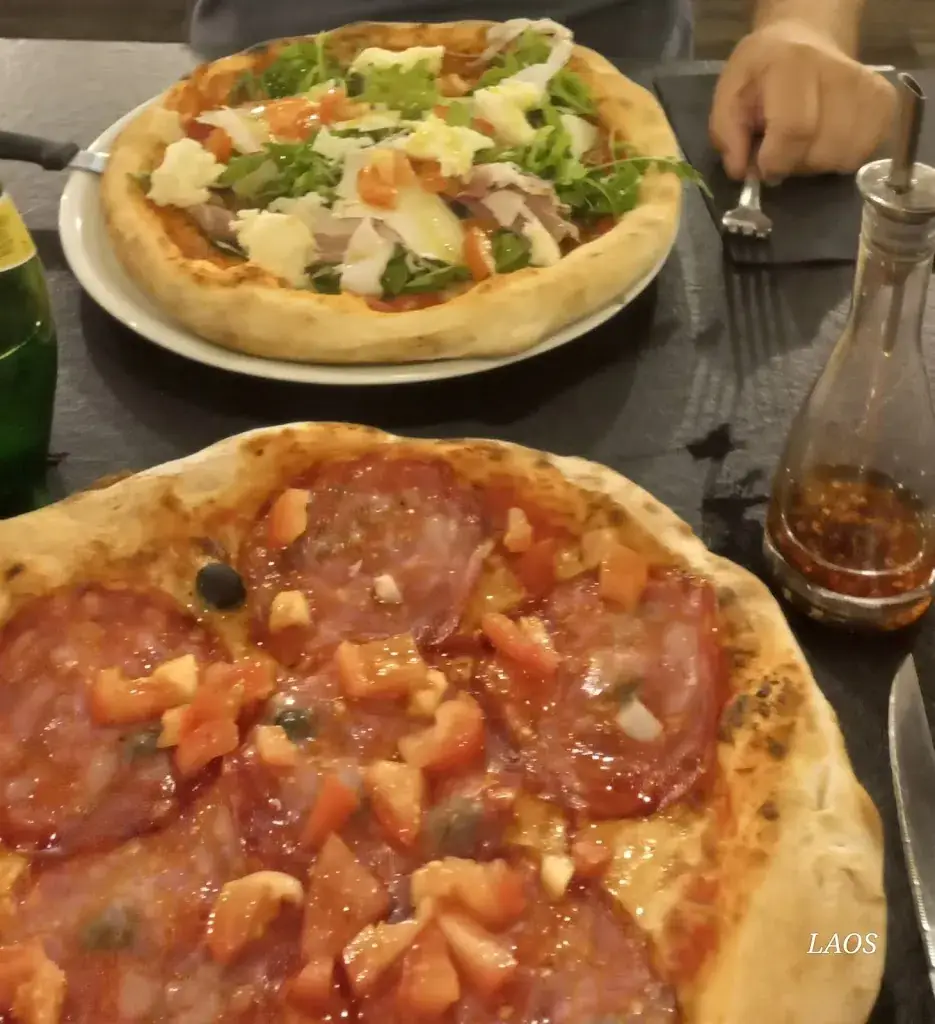 Linda Towle_La Dolce Vita_Moulins_review