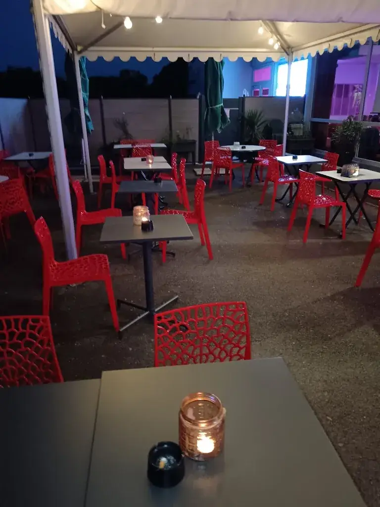 La Belle Epoque_Pouilley-Français_slider_image_1