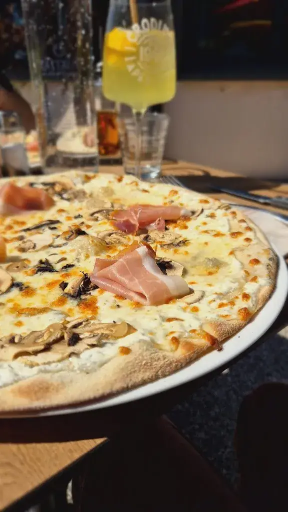 Menu_Signorizza Pizzeria Restaurant Montbéliard_Montbéliard_image_6