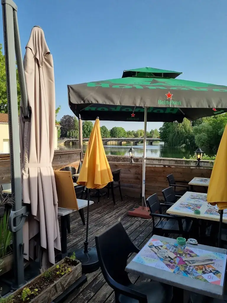 Restaurant du Prés-la-Rose par La Rose De Porcelaine restaurant in Montbéliard