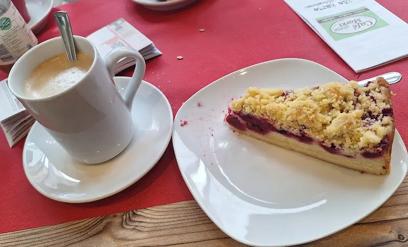 Dominik Maderer_Café am Markt_Waischenfeld_review