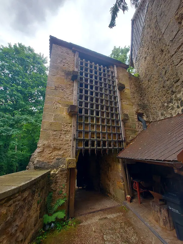 Yuriy Ch_Burg Rabeneck_Waischenfeld_Bewertung