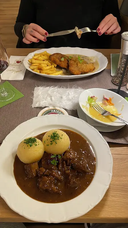 Lu's Art Factory_Hotel zum ehem. Königlich-Bayerischen Forsthaus_Waldsassen_recensione