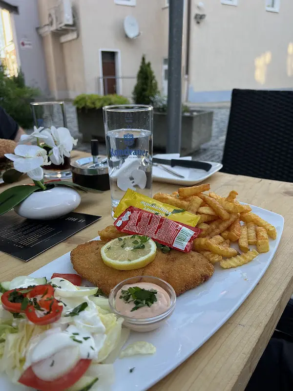 Granit Jefkaj_Bistro La Toscana_Waldsassen_recensione