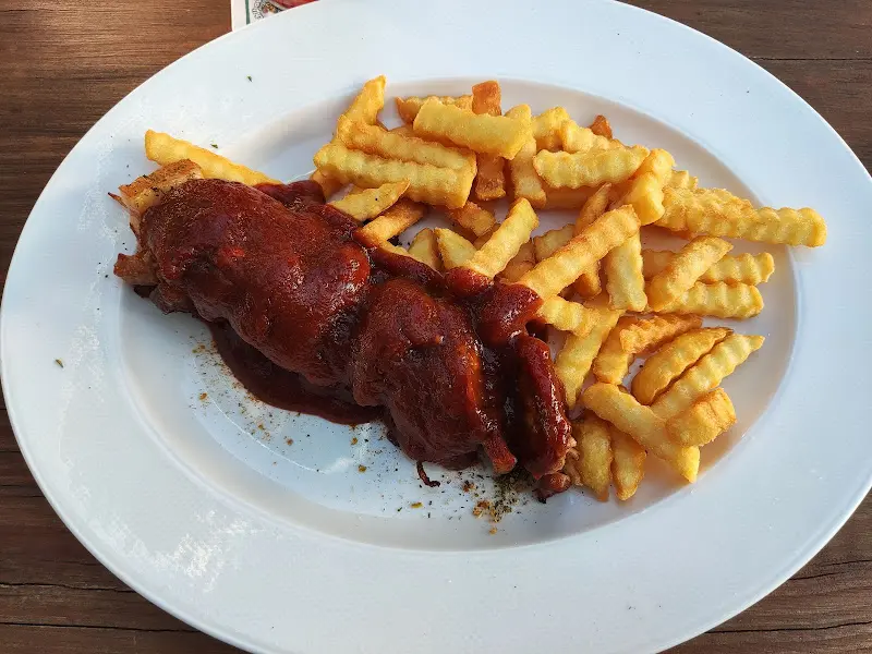 Helga Fischer_Gasthaus Homerudl_Wallenfels_review