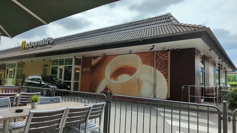 McDonald's_Waldkraiburg_slider_image_2