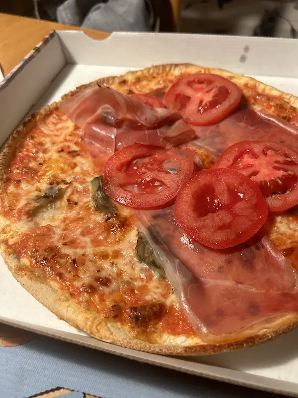 Nadine Schmitz (YouHealYourself)_Pizzaimbiss Alfredo Inh. Filiberto Giglio_Waldmünchen_Bewertung