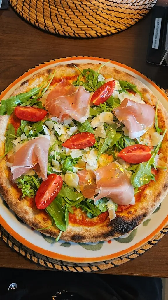 Verena_Novanta Pizzeria - Ristorante - Terrazza_Bergatreute_review