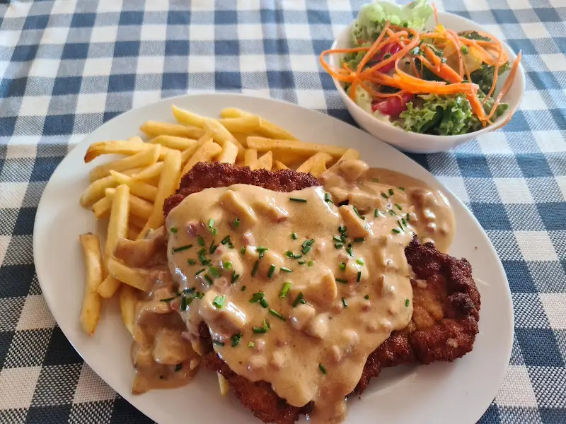 Sportheimgaststätte Markus_Wallersdorf_slider_image_3