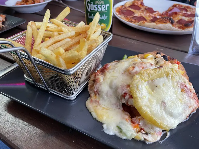 Imbiss Zur Alten Sattlerei_Wallgau_slider_image_3