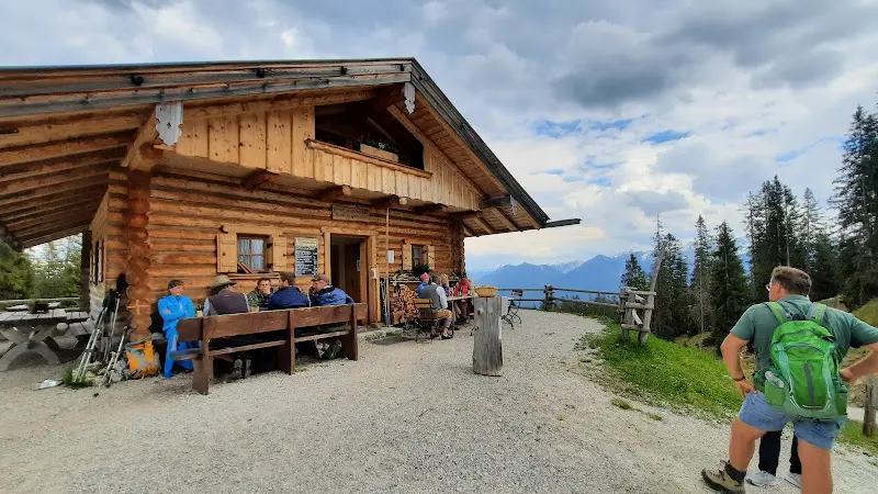 παναγιωτα ρουσσου_Wallgauer Alm_Wallgau_review