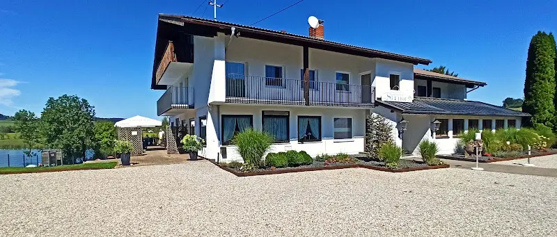 Landgasthof Seehof restaurant in Waltenhofen