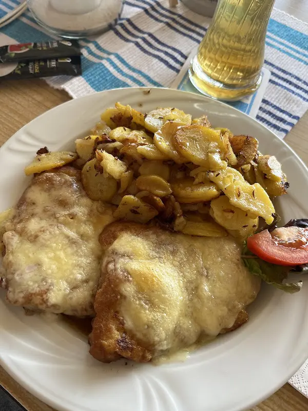 Karolin Widritzki_Gasthaus Bachmaier_Wartenberg_review