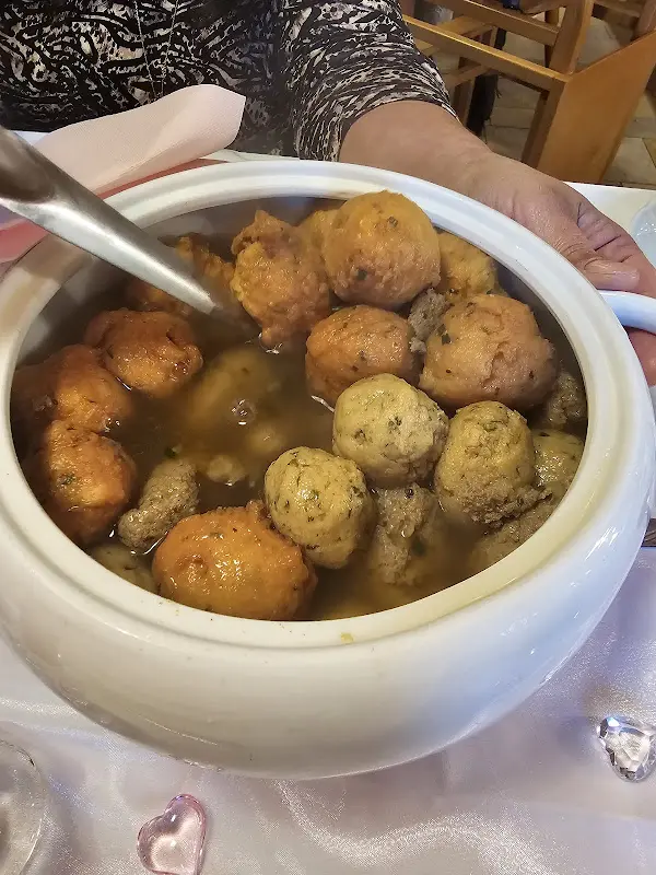 Marius Daniel Salariu_Gasthaus zur Krone_Wechingen_review