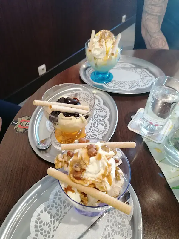 Mela_Gaststätte Rumpelkammer - Alexander Warmuth_Werneck_review