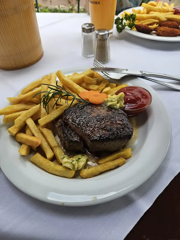 Robert Etere_Vogelsang_Weichering_review