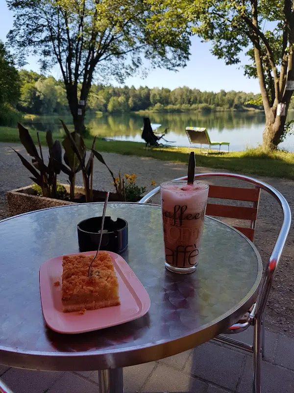 Haus am See restaurant in Weichering