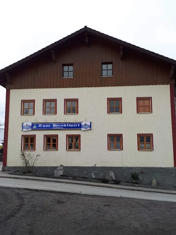 Martina_Bluatsackara - Gasthaus zum Hendlwirt_Wegscheid_review