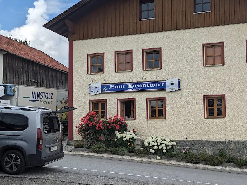 Bluatsackara - Gasthaus zum Hendlwirt_Wegscheid_slider_image_3