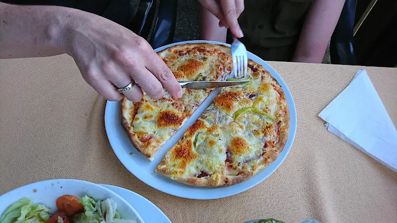 Pizzeria La Gondola_Wegscheid_slider_image_3