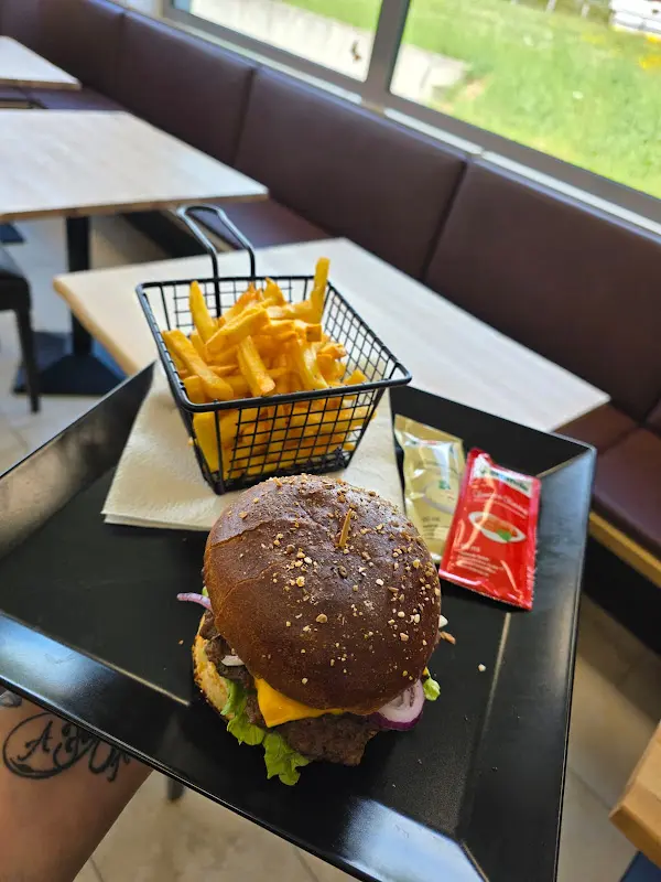 Bosporus Restaurant_Wassertrüdingen_slider_image_3