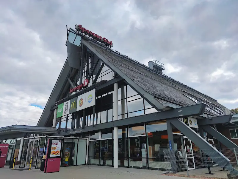 Mark_Serways Raststätte Spessart Süd_Weibersbrunn_review