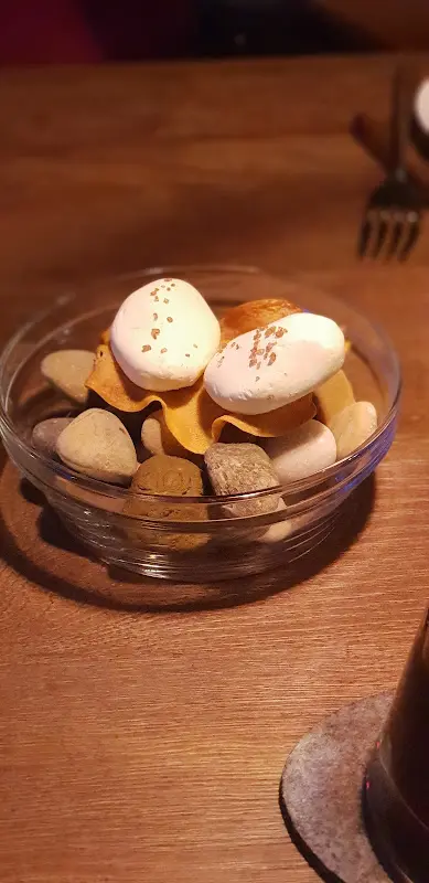 Eric Gregory_Restaurant Elements_Weiherhammer_recensione