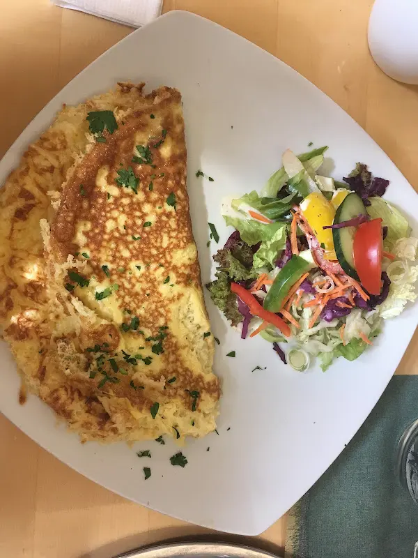 Prajakta Nadgir_Goldner Engel_Weisendorf_review