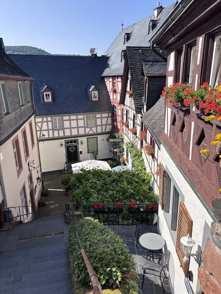 Deb Ludford_Beilstein/Mosel_Beilstein_avis