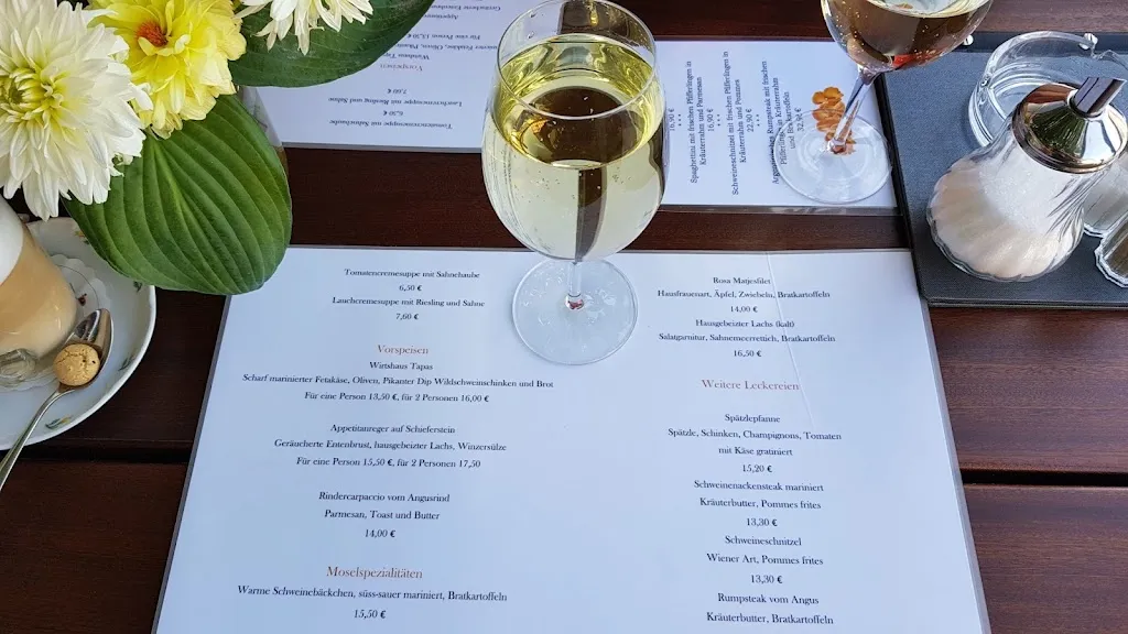 Alte Stadtmauer restaurant à Beilstein