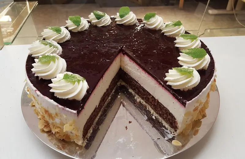 Cafe Konditorei Mangold_Weiler-Simmerberg_slider_image_2