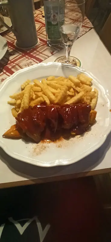 Hexe Gaby_GÖPPNERs Wirtshaus und Landmetzgerei_Weißenbrunn_review