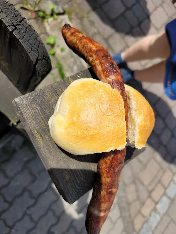 Bratwurstbude Weidach restaurant in Weitramsdorf