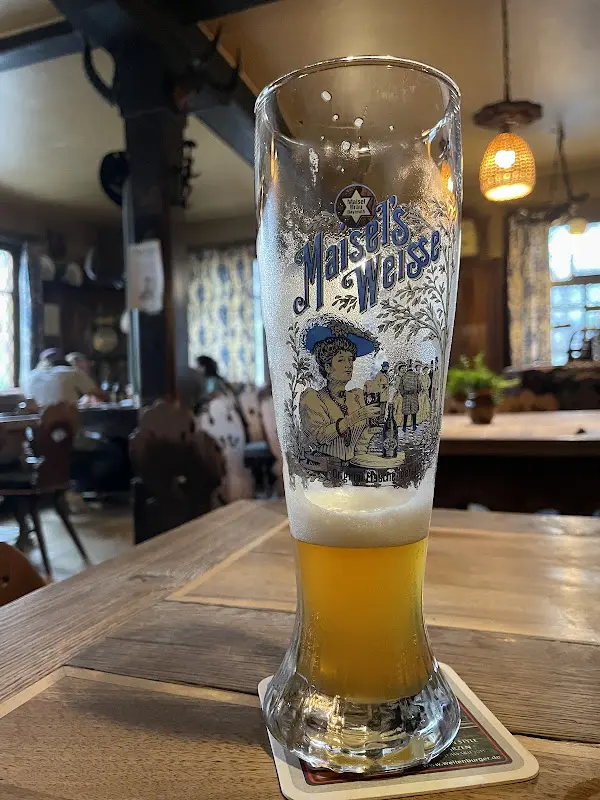 Pierre Autsch_Ernst Helbig_Weitramsdorf_review