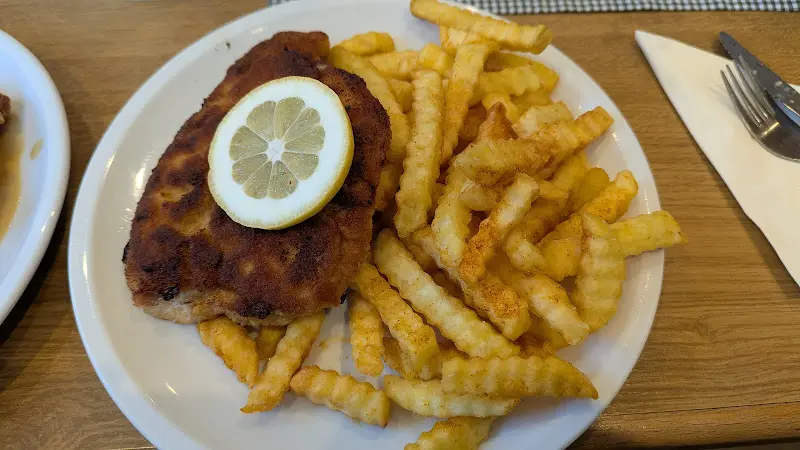 Stefan Höbel_Andreas Kast Gasthaus Adler_Weißenhorn_recensione