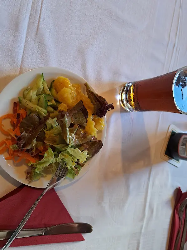 Evi Spielmann_Andreas Kast Gasthaus Adler_Weißenhorn_recensione