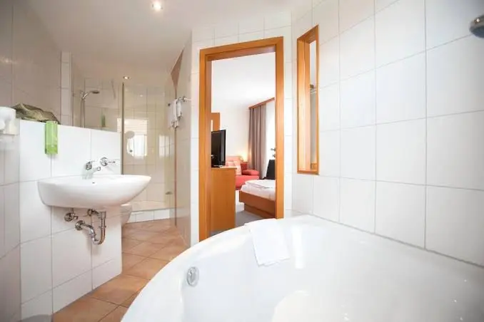 Neumaiers Gasthof und Landhotel_Weißenhorn_slider_image_3