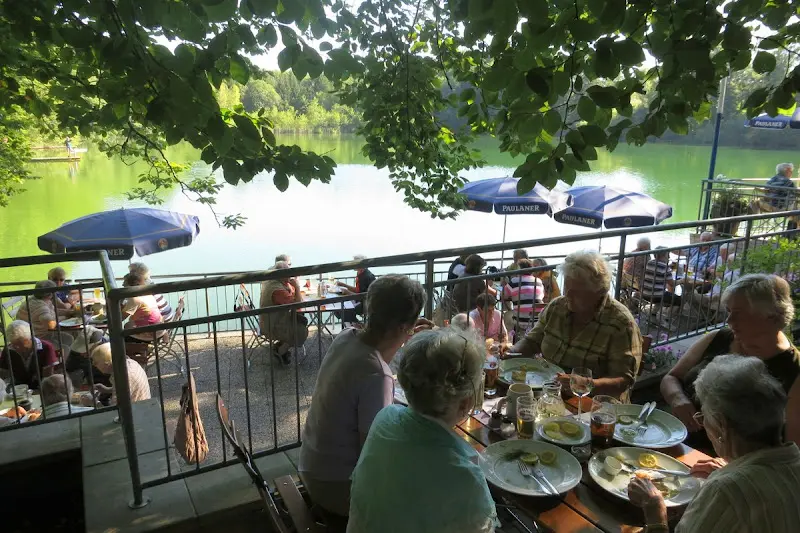 Gasthaus Seerose restaurant in Fuchstal