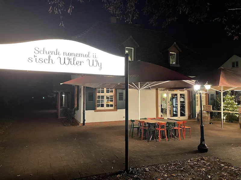 Café Gupi - Weinbar restaurant in Rhein